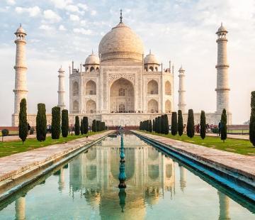 AMAZING HIMALAYAS WITH THE TAJ MAHAL